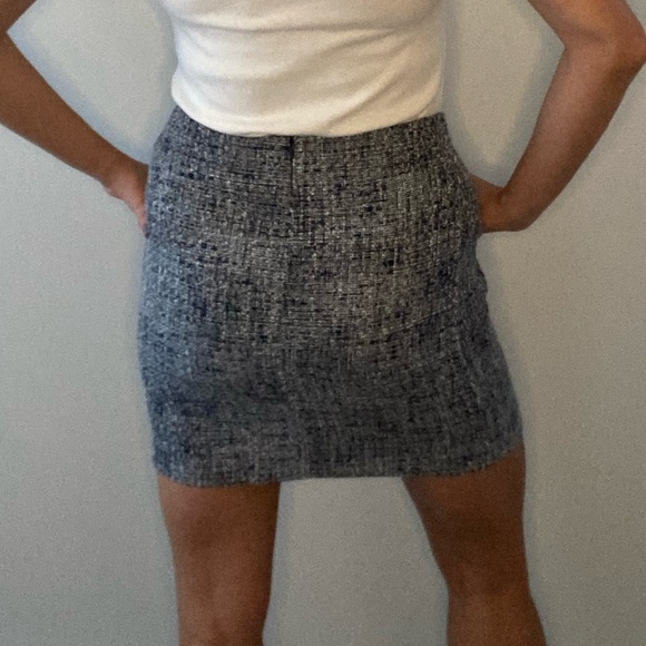 Joe Fresh Tweed Skirt in Navy size 2 - Picture 3 of 3